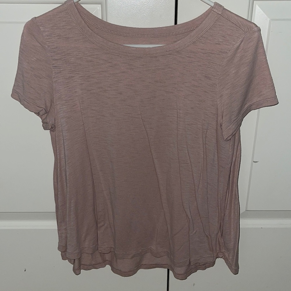 Light pink t-shirt